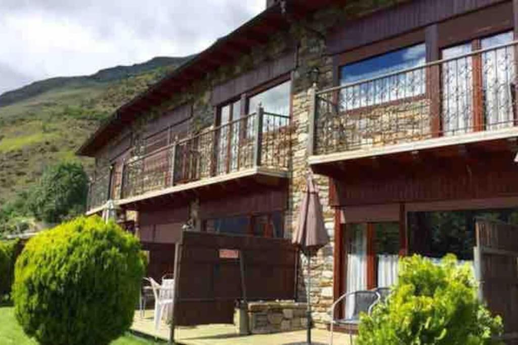 Casa Con Jardin En Garos By Casas Aranesas J Antesヴィラ エクステリア 写真