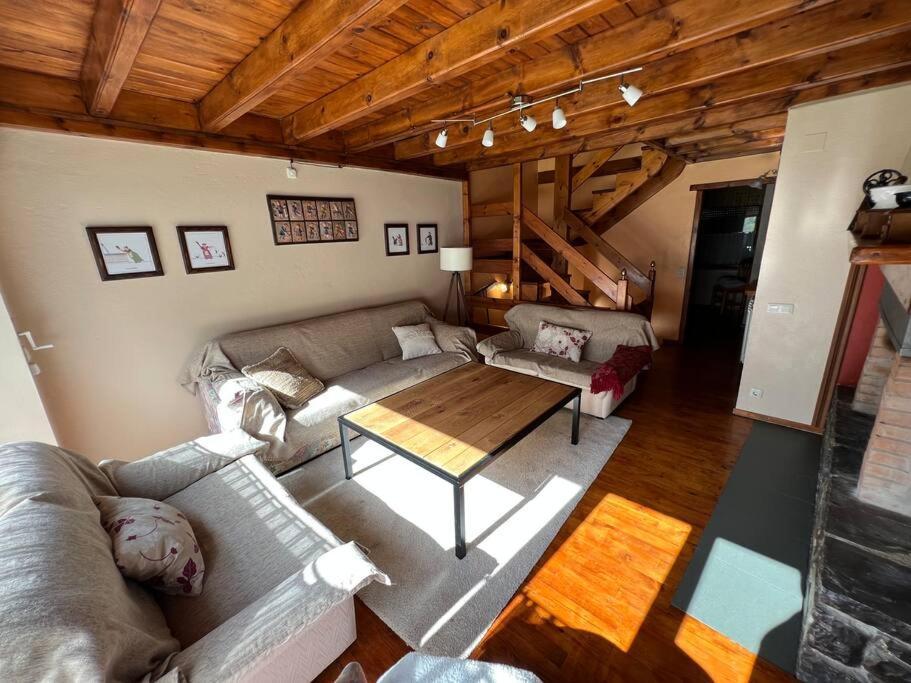Casa Con Jardin En Garos By Casas Aranesas J Antesヴィラ エクステリア 写真